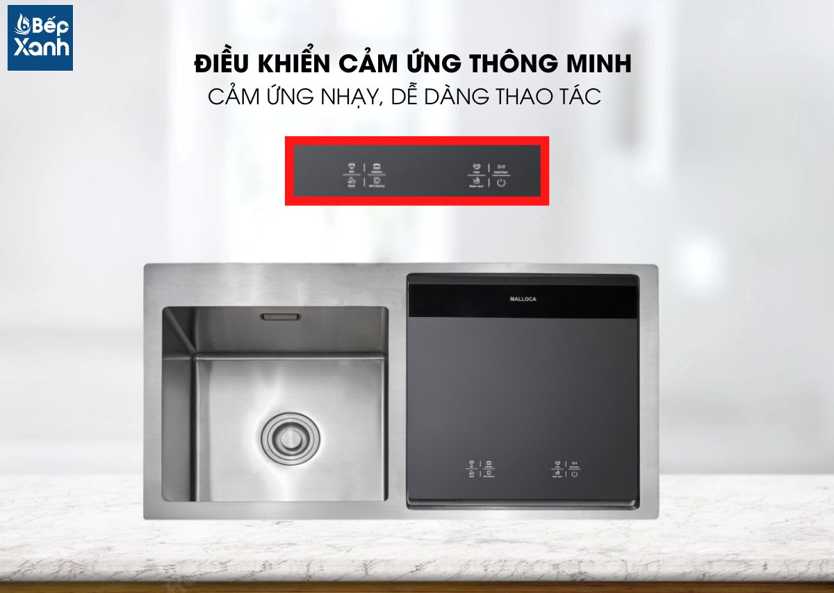 Máy rửa bát WQP-890F4 trang bị điều khiển cảm ứng thông minh.